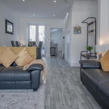 Hawtree Cottage - 2 Bedroom Cottage - Tenby Zewnętrze zdjęcie