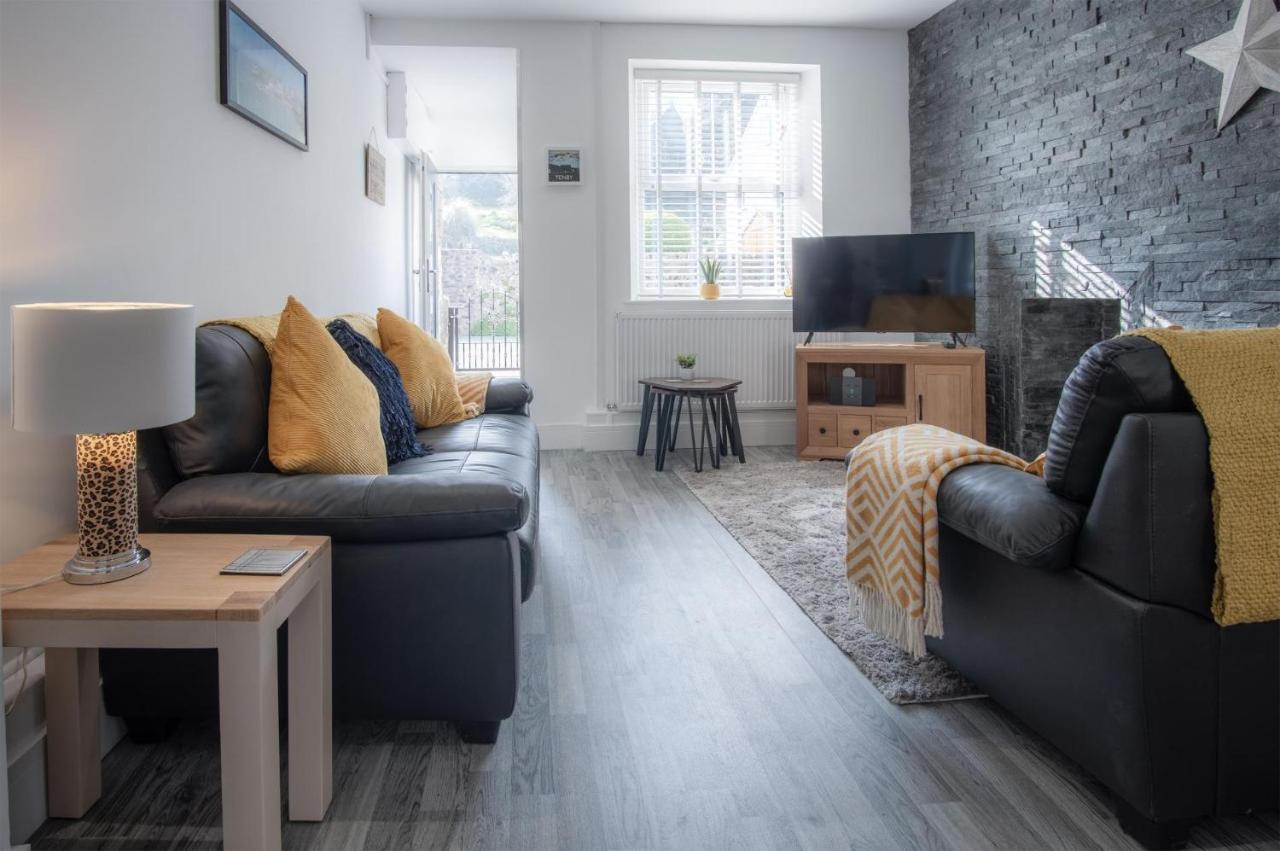 Hawtree Cottage - 2 Bedroom Cottage - Tenby Zewnętrze zdjęcie